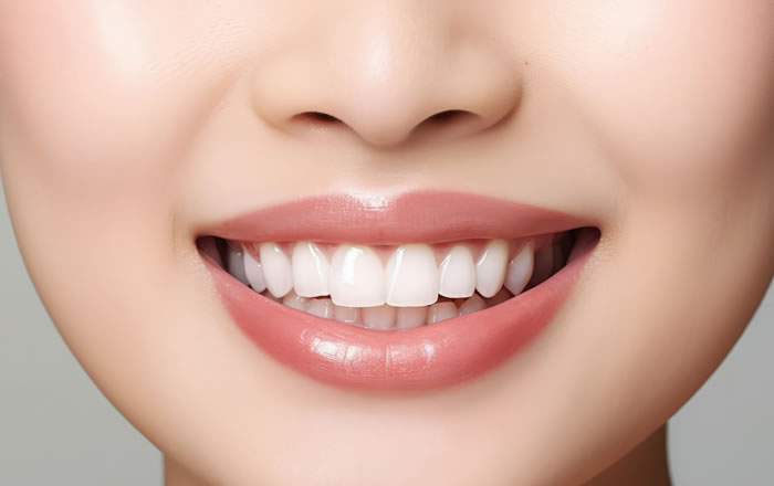 歯を魅力的な白さに変えるホワイトニング