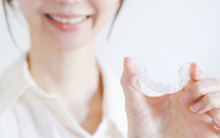 マウスピースが浮いた時の対処法：一つ前のマウスピースを装着する