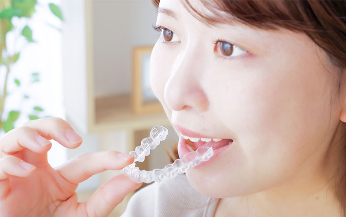 年齢が矯正治療に与える5つの影響：歯が動くスピードが遅くなる