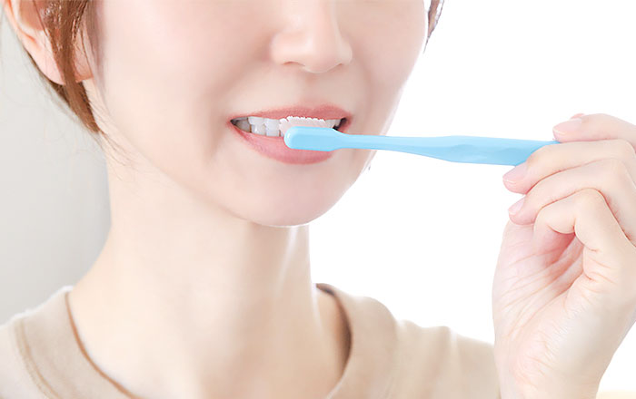 風邪で歯茎が腫れた時のセルフケア:歯磨き