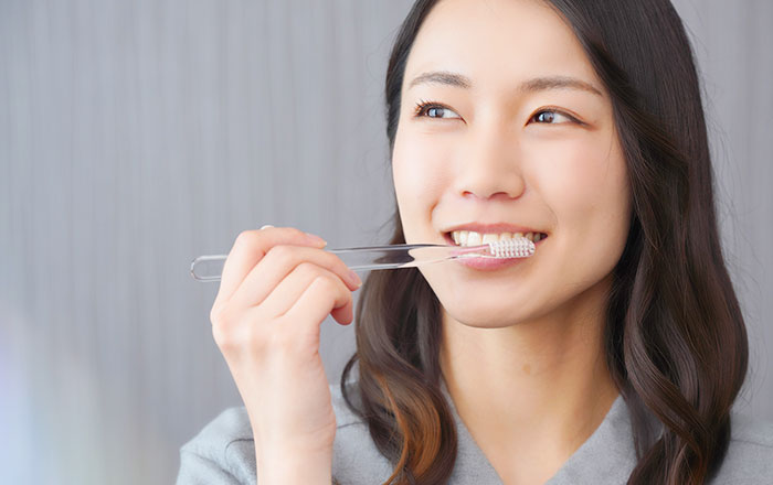 歯磨き中に「オエッ」とえずきにくくなるための5つの工夫：② 歯磨き粉を使わない