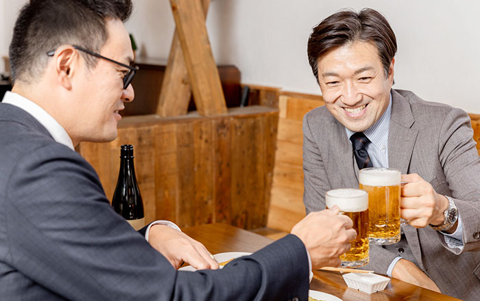 マウスピース矯正の装着時間を守る6つの工夫:外食や会食が続く時期は交換時期を調整する